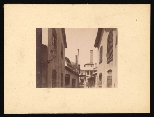 Undici vedute dello stabilimento Pirelli di via Ponte Seveso