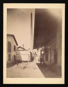 Undici vedute dello stabilimento Pirelli di via Ponte Seveso