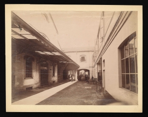 Undici vedute dello stabilimento Pirelli di via Ponte Seveso