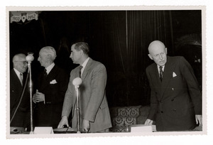 Alberto Pirelli al cinquantenario dello stabilimento Pirelli di Villanueva y Geltr&uacute;