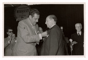 Un momento della cerimonia per il cinquantenario dello stabilimento Pirelli di Villanueva y Geltr&uacute;