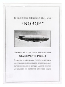 &#34;Due fotografie di dirigibili costruiti con tessuto gommato Pirelli&#34;