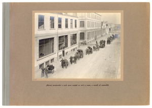 Attrezzi pompieristici e scale aeree montati su carri a mano, a cavalli ed automobili