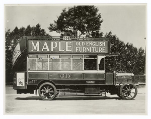 1925/2 foto di autobus Leyland con semipneumatici Pirelli, in servizio urbano a Londra
