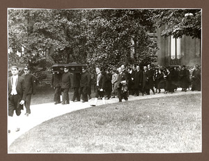 Partenza del corteo funebre