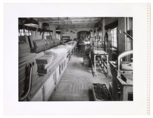 Lavorazione foglie - placche/gomme da cancellare - rivestimenti/lavorazione nastri trasportatori/cinghie - cinghiette - accessori per macchine tessili