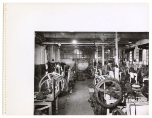 Lavorazione foglie - placche/gomme da cancellare - rivestimenti/lavorazione nastri trasportatori/cinghie - cinghiette - accessori per macchine tessili