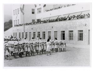 1947 31 agosto/n 35 foto inaugurazione della colonia marina di Pietraligure, fatta dal Dr Alberto Pirelli + 1 sfuocata (scudetto)