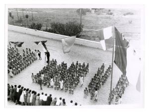 1947 31 agosto/n 35 foto inaugurazione della colonia marina di Pietraligure, fatta dal Dr Alberto Pirelli + 1 sfuocata (scudetto)