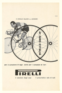 Pubblicità dei pneumatici Pirelli da bicicletta