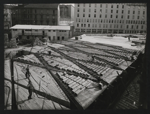 Construction of the Pirelli Centre - 3 April 1957 - photo by Publifoto