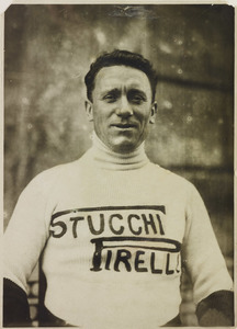 Ritratto di un corridore con maglia Stucchi-Pirelli