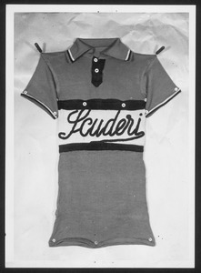 Corsa eliminatoria siciliana disputatasi il 16 luglio 1950. La fotografia riprende una maglia con la scritta Scuderi.