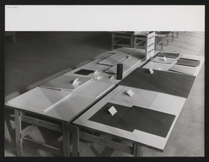Costruzione Centro Pirelli - Mostra materiali impiegati nella costruzione del grattacielo - 1959 - foto Ballo