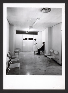 L'infermeria: la sala d'attesa