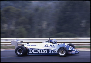 Il pilota Riccardo Paletti su Osella-Ford Cosworth n. 32 equipaggiata con pneumatici Pirelli