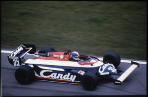 Il pilota Derek Warwick su Toleman-Hart n. 35 equipaggiata con pneumatici Pirelli