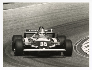 Il pilota Derek Warwick su Toleman-Hart n. 35 gommata Pirelli