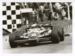 Il pilota Teo Fabi su Toleman-Hart n. 36 equipaggiata con pneumatici Pirelli