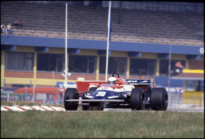 Il pilota Teo Fabi su Toleman-Hart n. 36