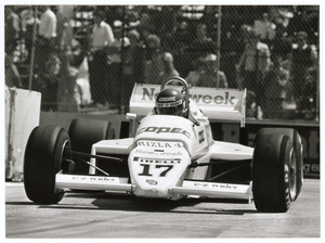 Il pilota Eliseo Salazar nel 1983