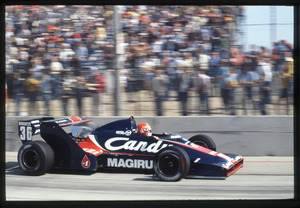 Il pilota Bruno Giacomelli su Toleman-Hart n. 36 gommata Pirelli