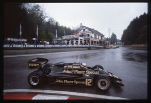 Il passaggio di Nigel Mansell su Lotus-Renault n. 12