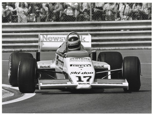 Il pilota Jacques Villeneuve Sr. su RAM March-Ford Cosworth n. 17