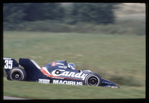 Il passaggio di Derek Warwick su Toleman-Hart n. 35