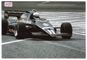 Il passaggio del pilota Elio De Angelis su Lotus-Renault n. 11