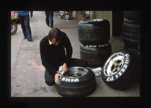 Tecnici Pirelli nel 1983