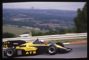 Il passaggio del pilota Manfred Winkelhock su ATS-BMW n. 14