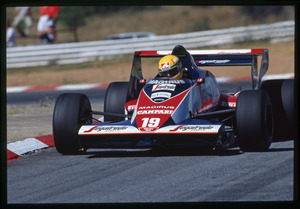 Il passaggio del pilota Ayrton Senna su Toleman-Hart n. 19