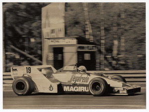 Il passaggio del pilota Ayrton Senna su Toleman-Hart n. 6