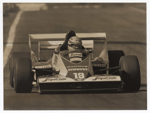 Il pilota Ayrton Senna su Toleman-Hart n. 19