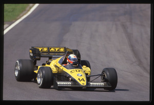 Il pilota Manfred Winkelhock su ATS-BMW n. 14