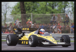 Il pilota Manfred Winkelhock su ATS-BMW n. 14