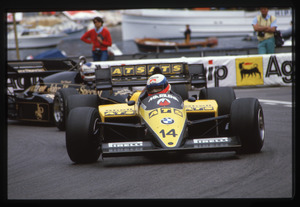 Il pilota Manfred Winkelhock su ATS-BMW n. 14