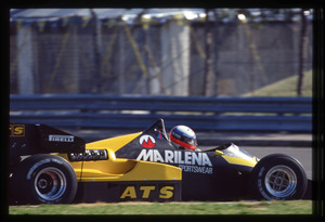 Il pilota Manfred Winkelhock su ATS-BMW n. 14