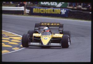 Il pilota Manfred Winkelhock su ATS-BMW n. 14