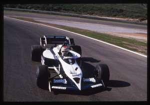 Prove per collaudare la Brabham-BMW gommata Pirelli