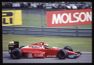 Il pilota Alex Caffi (n. 21) su Dallara-Ford gommata Pirelli