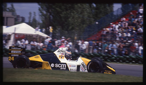 Il pilota Luis Perez Sala (n. 24) su Minardi-Ford gommata Pirelli