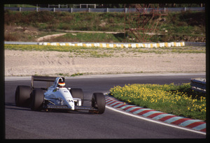Il pilota Bernd Schneider (n. 34) su Zakspeed