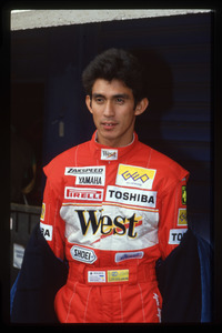 Il pilota Aguri Suzuki (n. 35) della Zakspeed-Yamaha