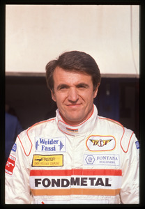 Il pilota Piercarlo Ghinzani (n. 18) della Osella-Ford