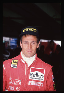 Campionato mondiale di Formula 1 1990, il pilota Andrea De Cesaris (n.22) della Dallara