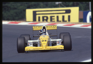 Il pilota Paolo Barilla(n.24) su Minardi-Ford gommata Pirelli durante la stagione 1990