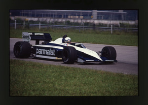 Il pilota Fran&ccedil;ois Hesnault su Brabham gommata Pirelli