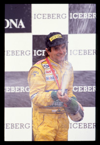 Il pilota Nelson Piquet (n.20) terzo con la Benetton-Ford